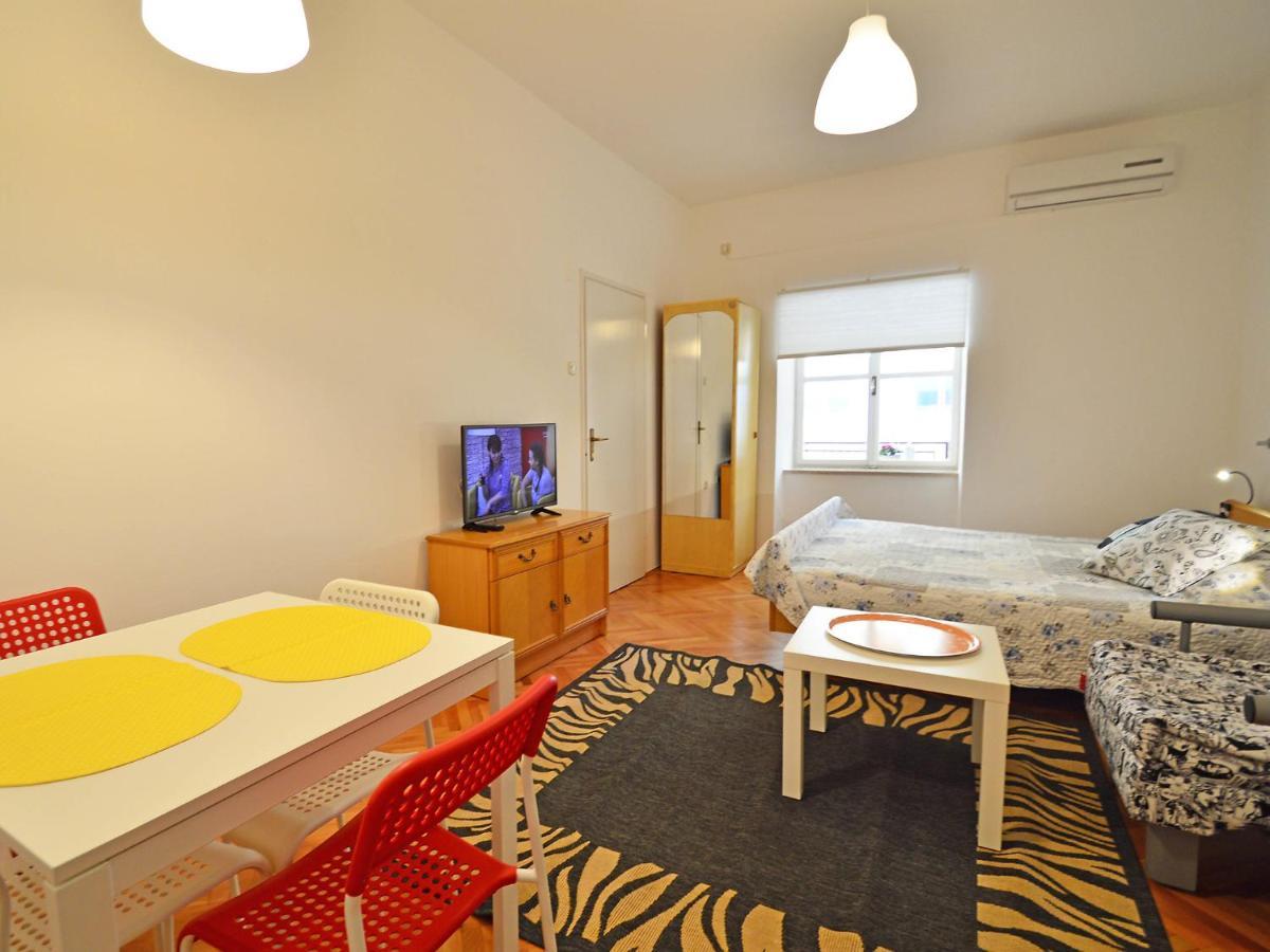 Apartment Cmiljina-1 센 외부 사진