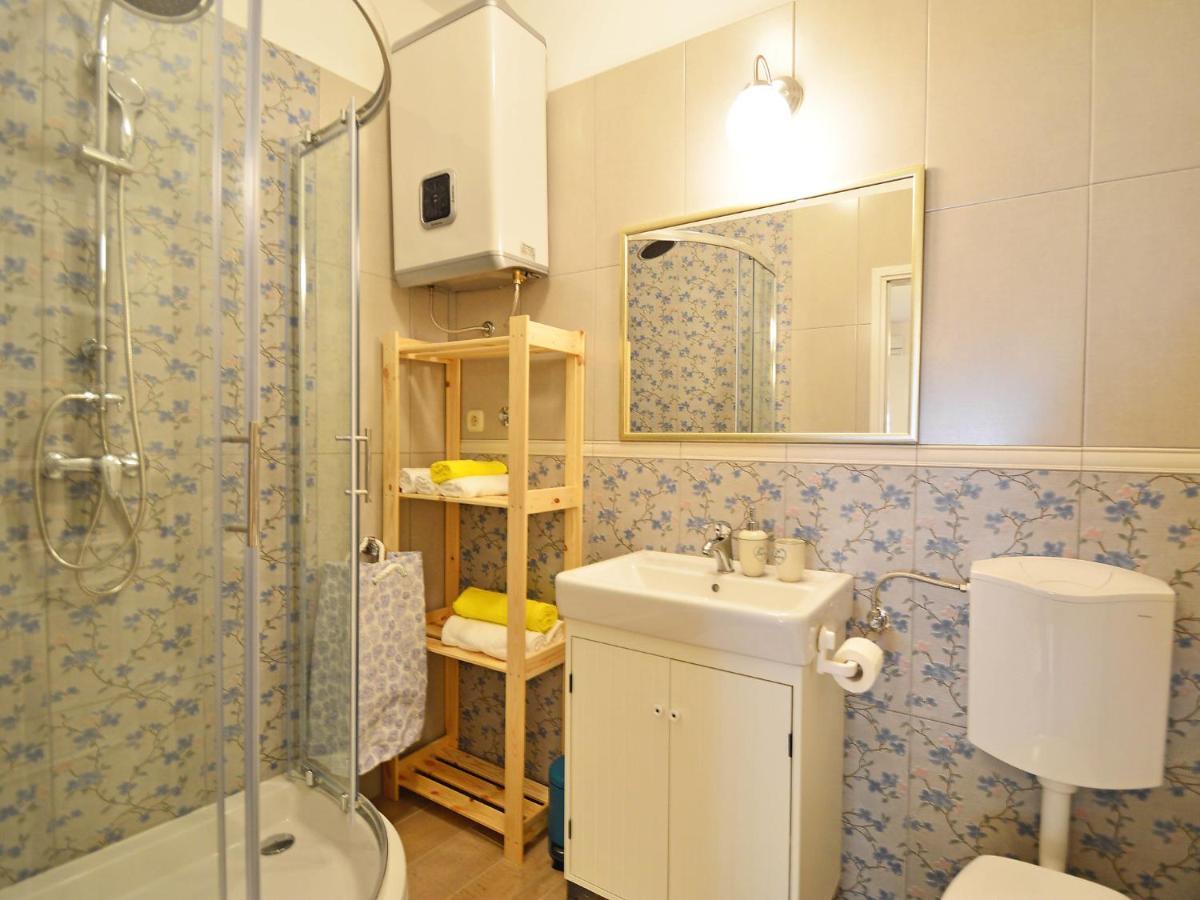 Apartment Cmiljina-1 센 외부 사진